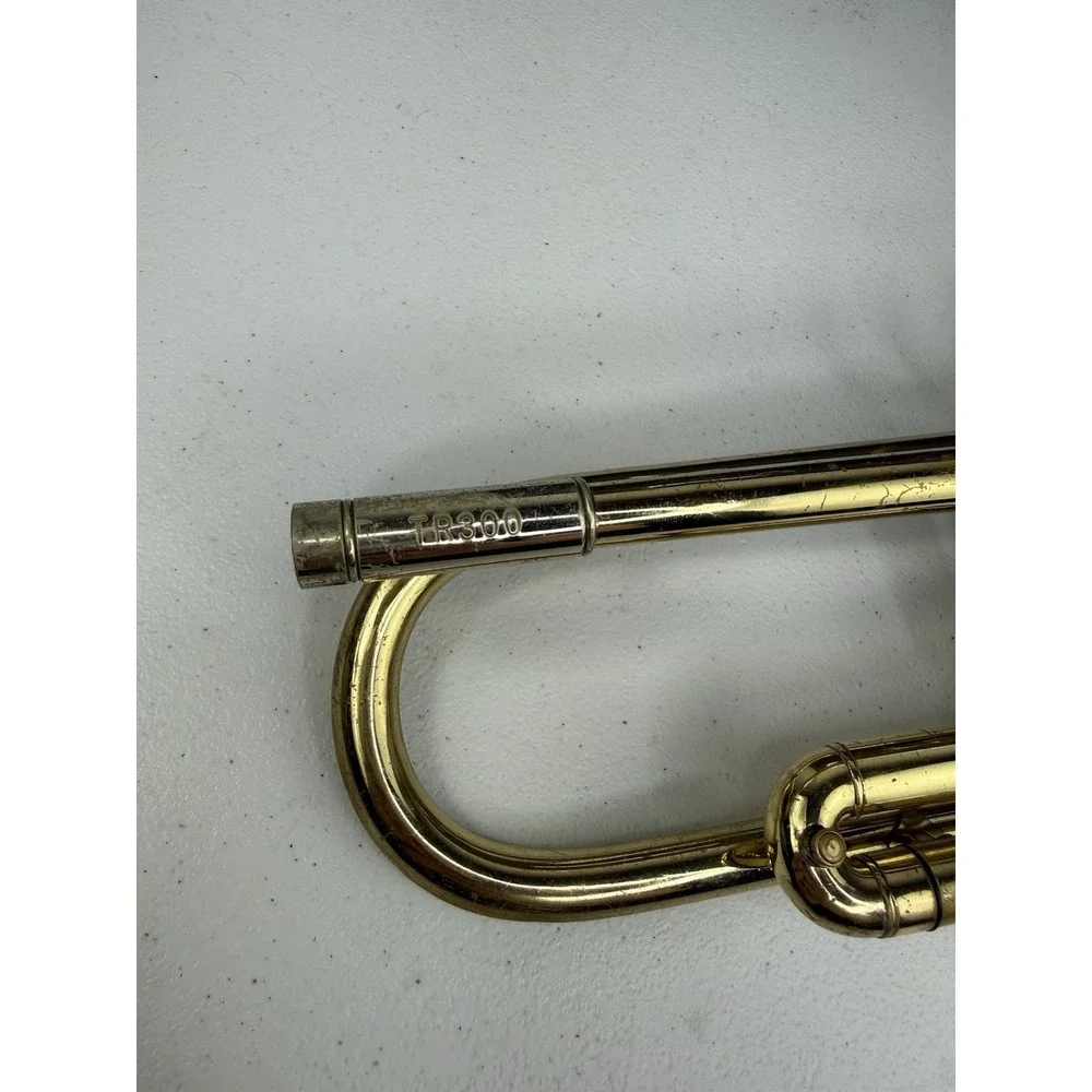 Selmer Bach TR300 Student Trumpet Bundle w/Hard Case & 5c Mouthpiece Beginner